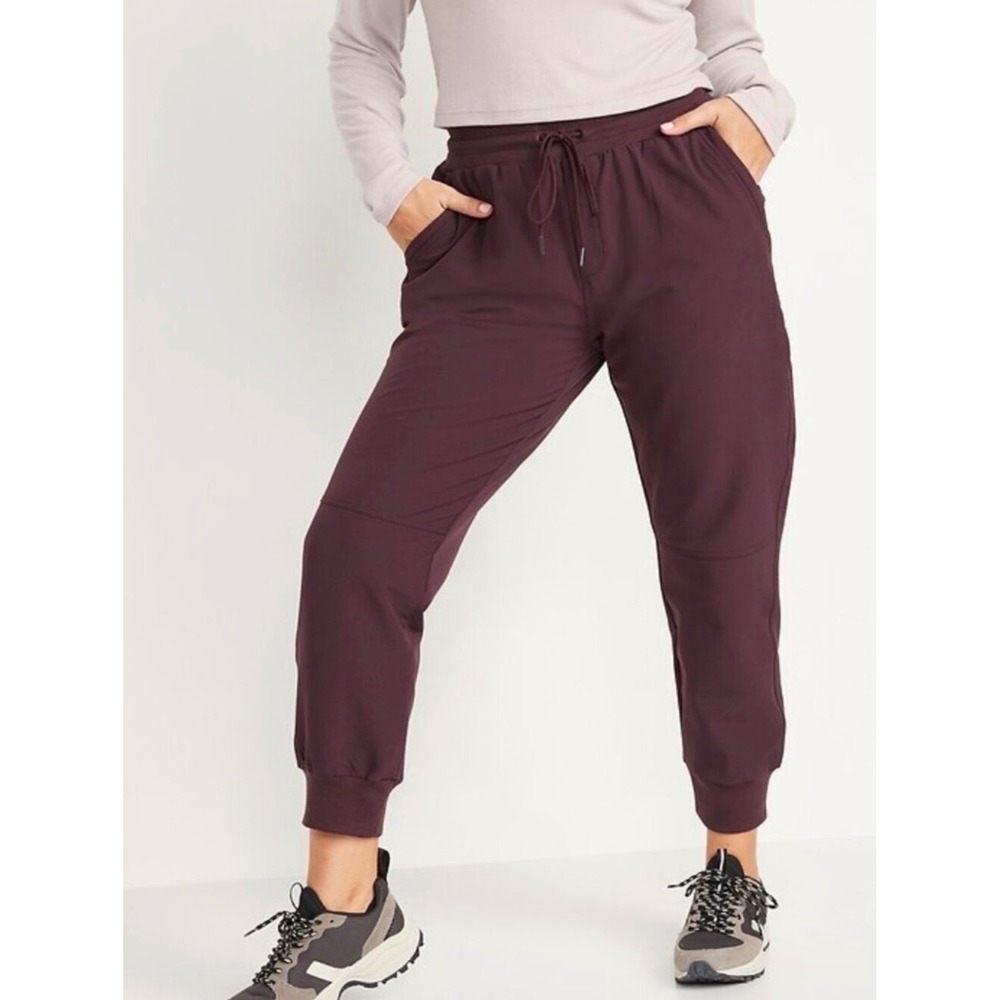 Old Navy Burgundy Joggers SleekTech Go-Dry Performance Pants‎ Large